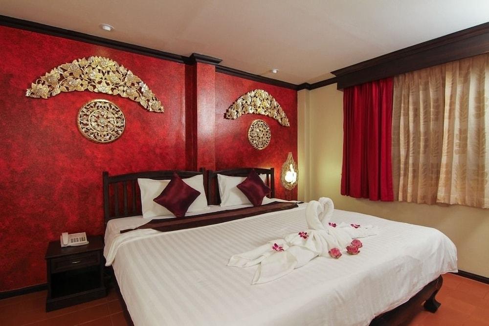 Patong Pl Guesthouse מראה חיצוני תמונה