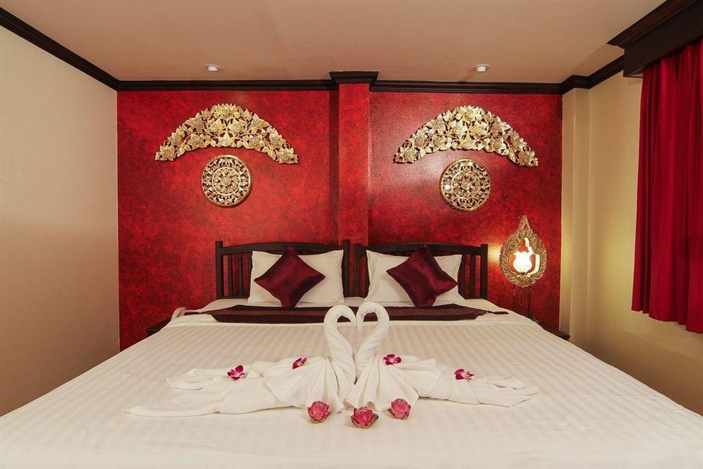 Patong Pl Guesthouse מראה חיצוני תמונה