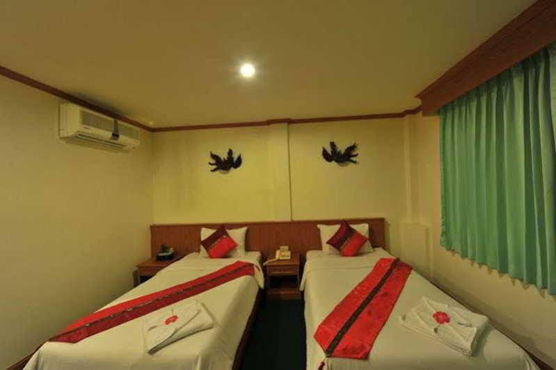 Patong Pl Guesthouse מראה חיצוני תמונה