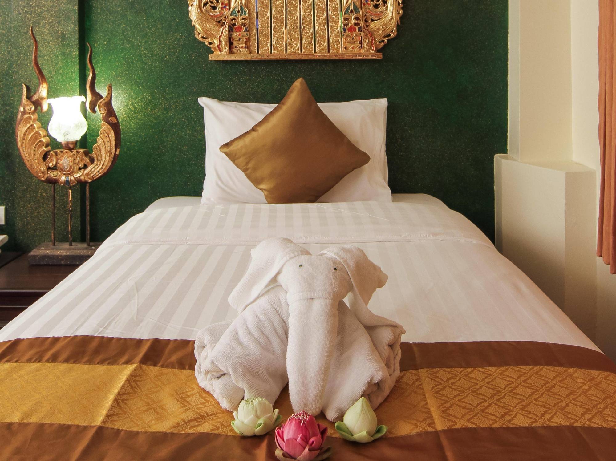 Patong Pl Guesthouse מראה חיצוני תמונה